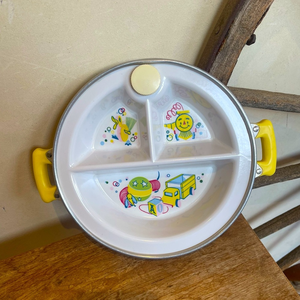 EXCELLO Vtg 1940’s-50’s Baby Toddler Food Warming Divided Bowl Metal Rare Decor